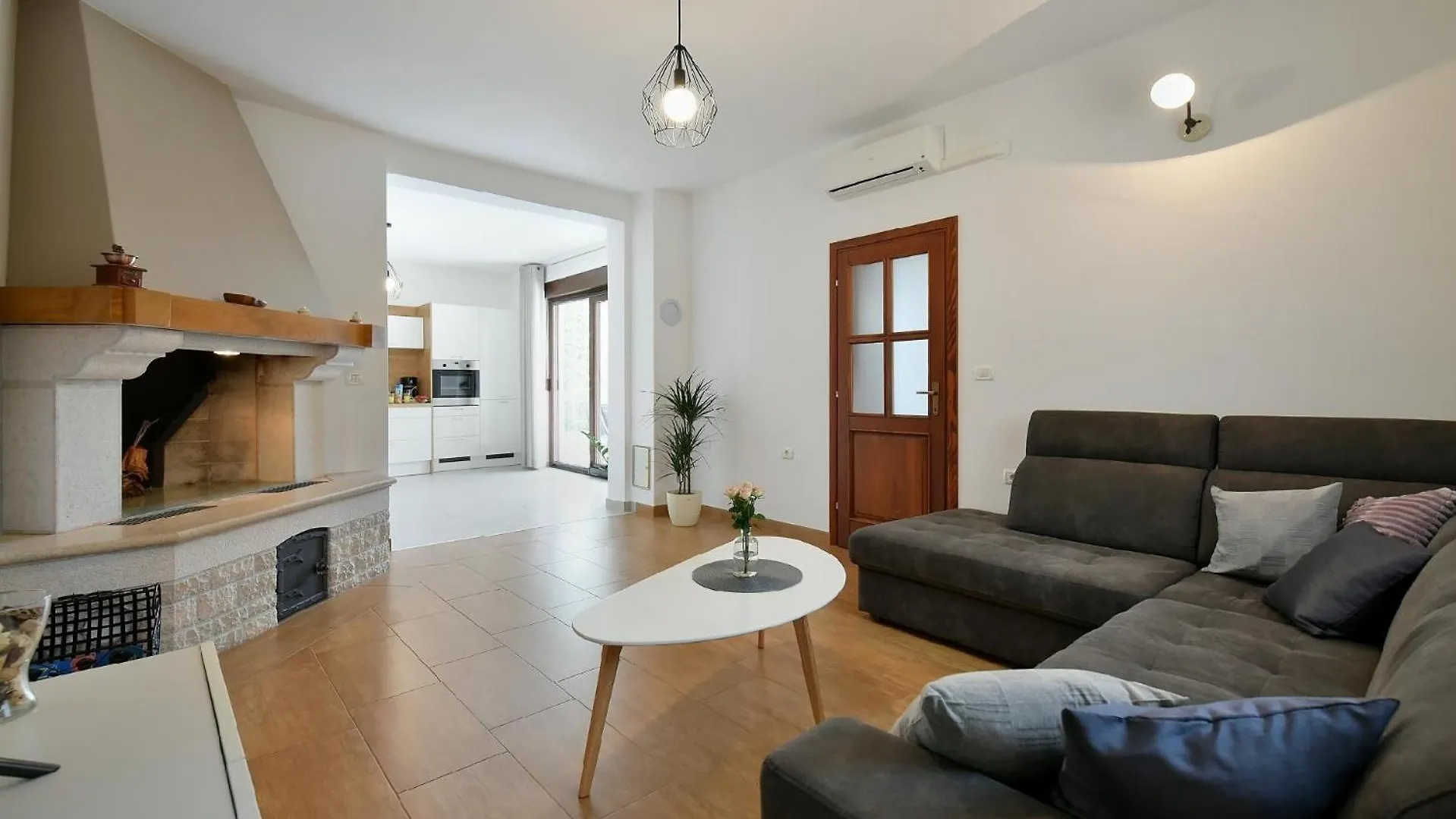 Ferienhaus Mit Privatpool Fuer 6 Personen Ca 100 Qm In Galizana, Istrien Istrische Riviera