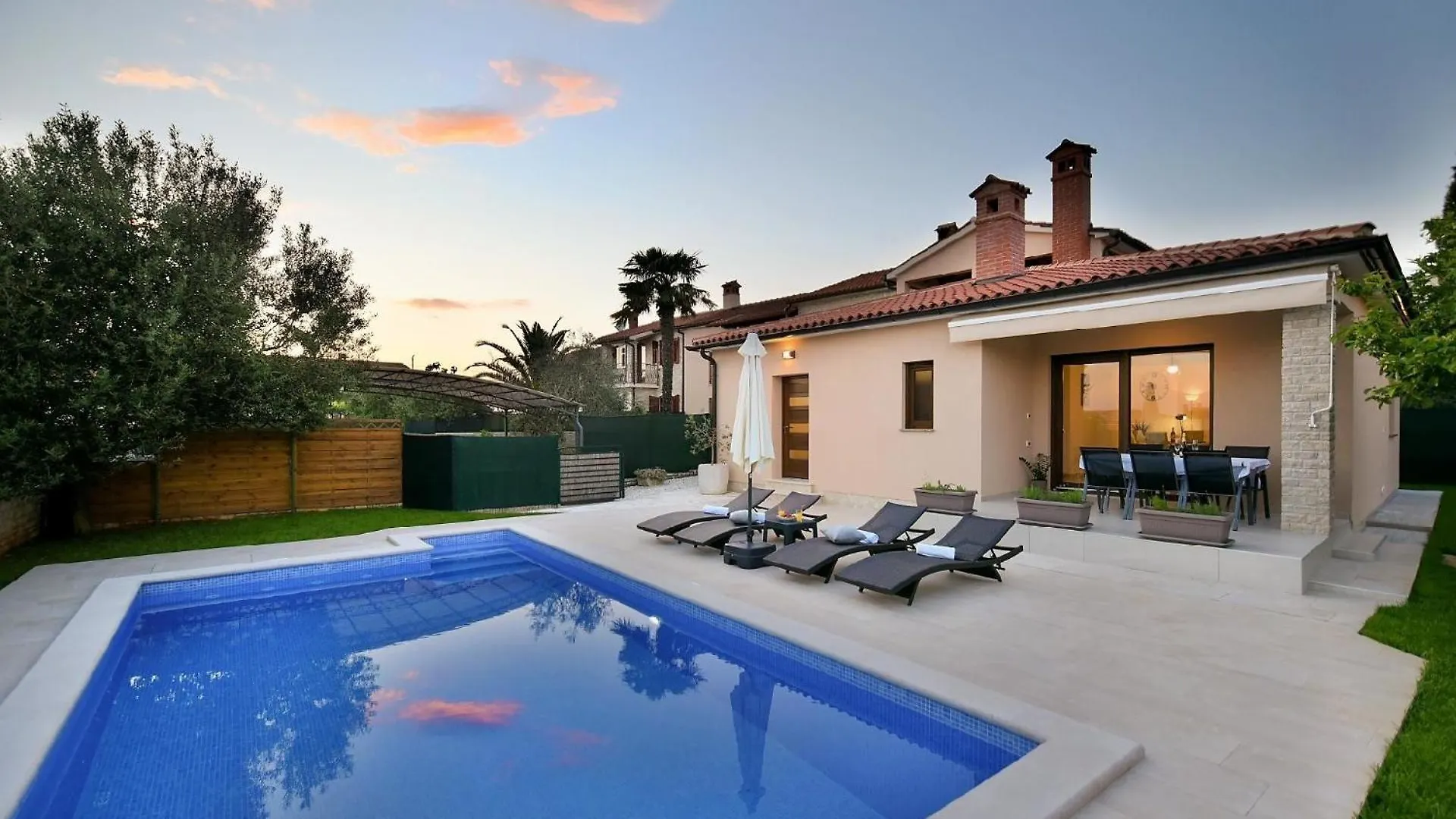 Ferienhaus Mit Privatpool Fuer 6 Personen Ca 100 Qm In Galizana, Istrien Istrische Riviera Croatia