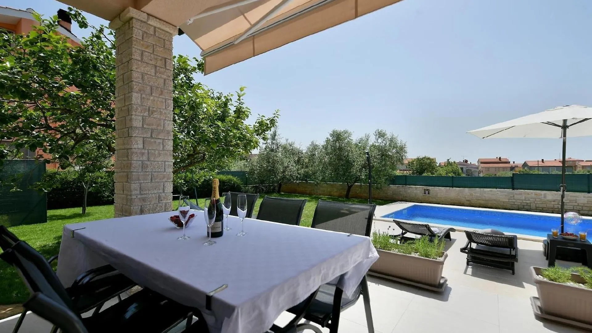 Ferienhaus Mit Privatpool Fuer 6 Personen Ca 100 Qm In Galizana, Istrien Istrische Riviera Holiday home Galizana